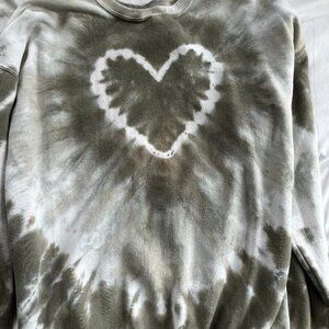 urban heart sweatshirt